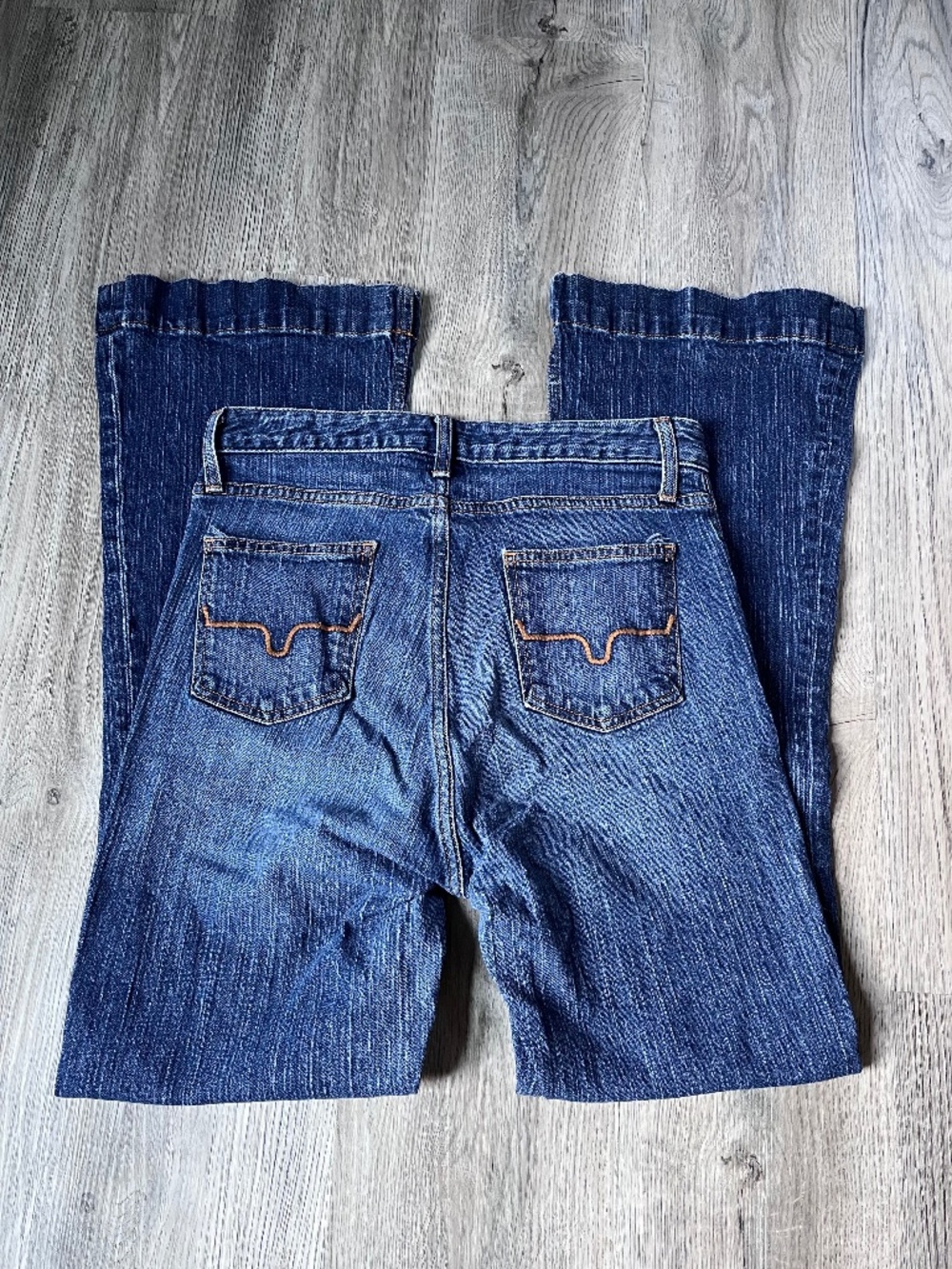 Kimes Ranch Women’s Jennifer Jeans Size 8/32 flare bootcut